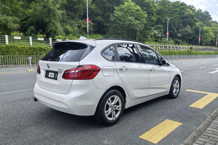Used BMW 2 Series Active Tourer 2015 218i Leading Model Exterior 4