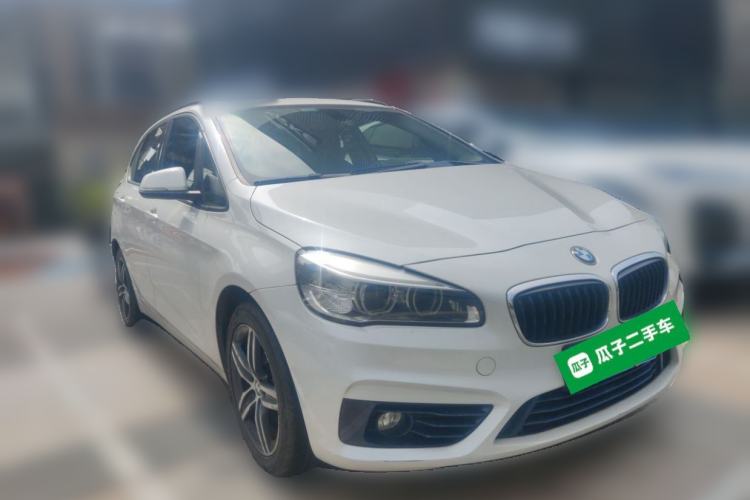 Used BMW 2 Series Active Tourer 2015 218i Sports Design Package Front Right 45 Deg