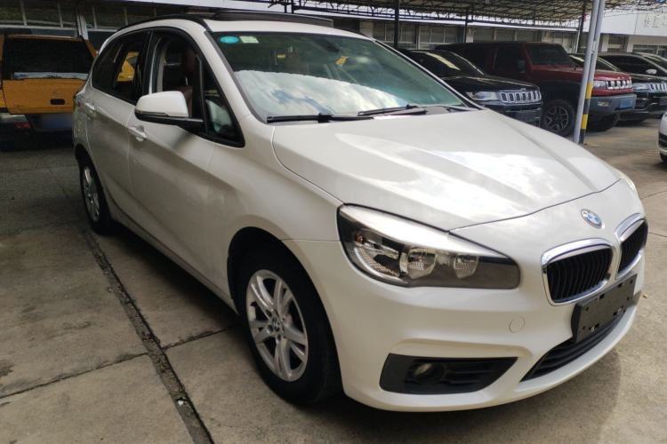 Used BMW 2 Series Active Tourer 2015 218i Leading Model Front Right 45 Deg