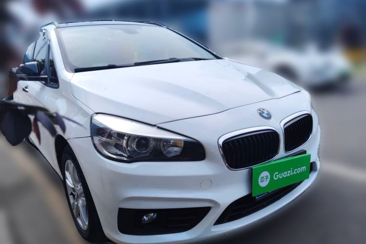 Used BMW 2 Series Active Tourer 2015 218i Leading Model Front Right 45 Deg