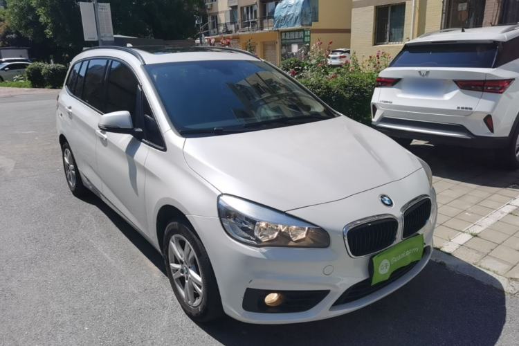 Used BMW 2 Series Active Tourer 2015 218i Leading Model Front Right 45 Deg