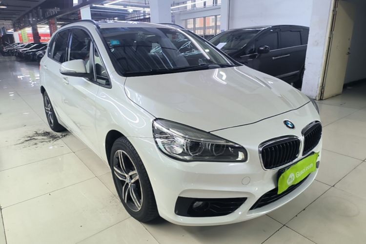 Used BMW 2 Series Active Tourer 2015 218i Sports Design Package Front Right 45 Deg