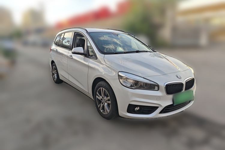 Used BMW 2 Series Active Tourer 2015 218i Leading Model Front Right 45 Deg
