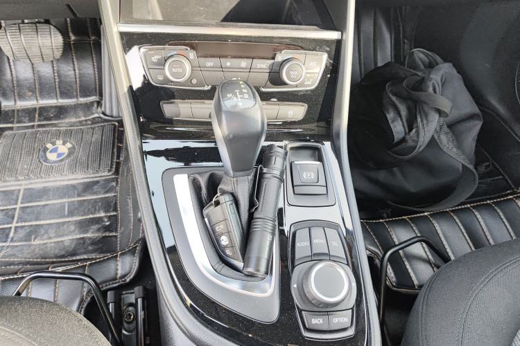 Used BMW 2 Series Active Tourer 2015 218i Leading Model Gear Lever