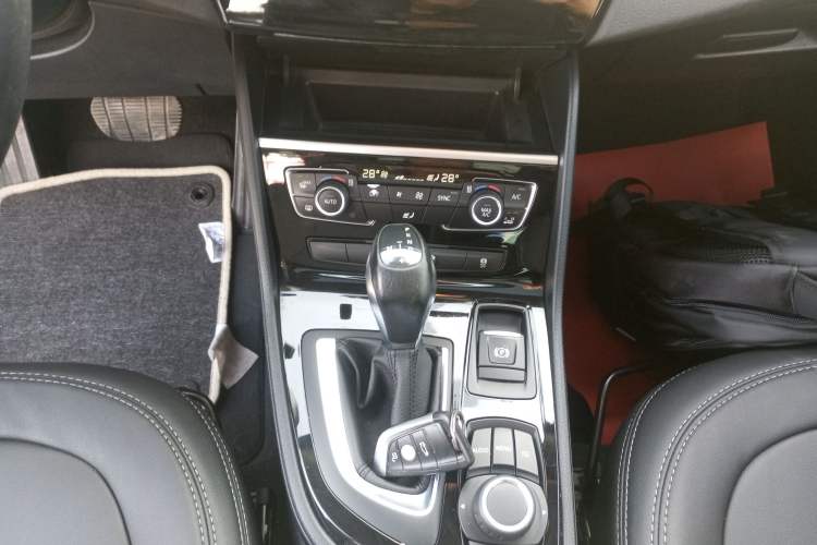 Used BMW 2 Series Active Tourer 2015 218i Leading Model Gear Lever