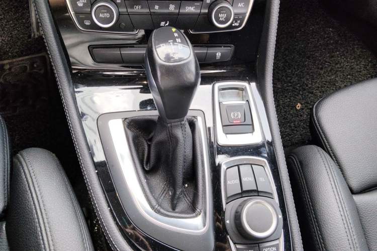 Used BMW 2 Series Active Tourer 2015 218i Sports Design Package Gear Lever