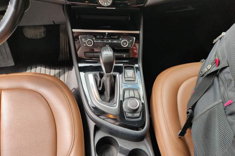 Used BMW 2 Series Active Tourer 2015 218i Leading Model Gear Lever