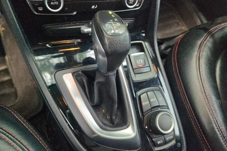 Used BMW 2 Series Active Tourer 2015 218i Leading Model Gear Lever