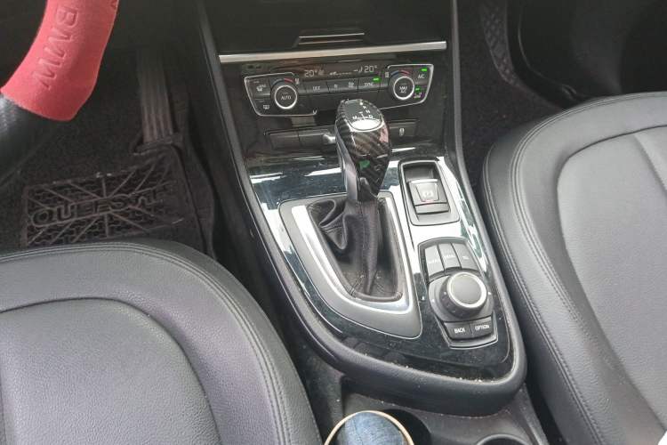 Used BMW 2 Series Active Tourer 2015 218i Leading Model Gear Lever