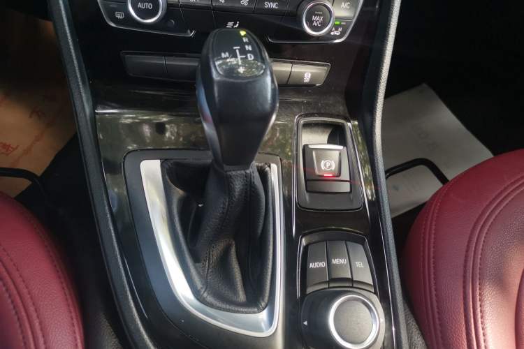 Used BMW 2 Series Active Tourer 2015 218i Leading Model Gear Lever