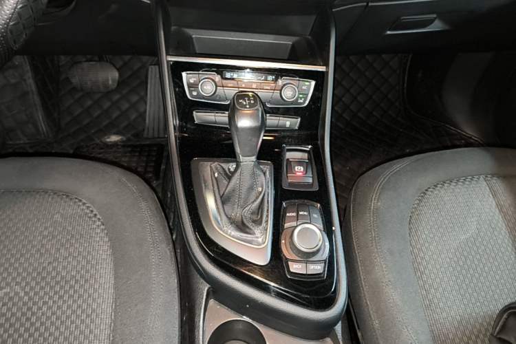 Used BMW 2 Series Active Tourer 2015 218i Leading Model Gear Lever