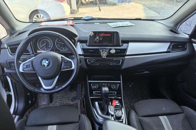 Used BMW 2 Series Active Tourer 2015 218i Leading Model Interior 1