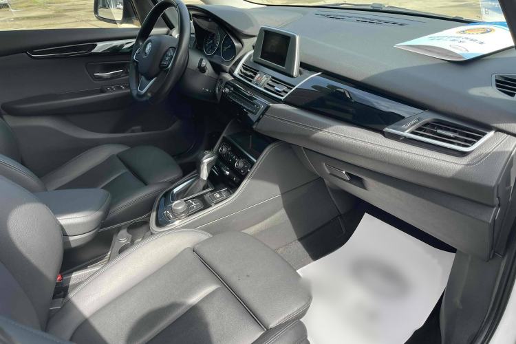 Used BMW 2 Series Active Tourer 2015 218i Sports Design Package Interior 2