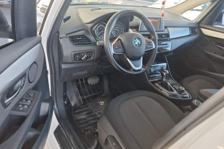 Used BMW 2 Series Active Tourer 2015 218i Leading Model Interior 3