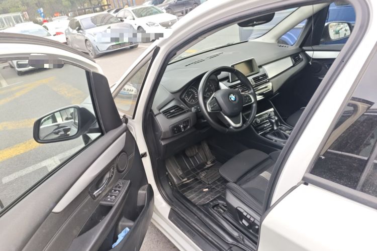 Used BMW 2 Series Active Tourer 2015 218i Sports Design Package Interior 3