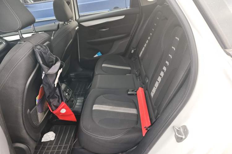 Used BMW 2 Series Active Tourer 2015 218i Sports Design Package Interior 4