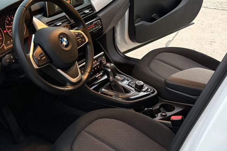 Used BMW 2 Series Active Tourer 2015 218i Leading Model Interior 5