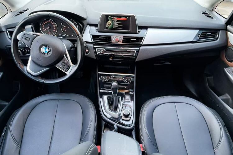 Used BMW 2 Series Active Tourer 2015 218i Leading Model Interior 6
