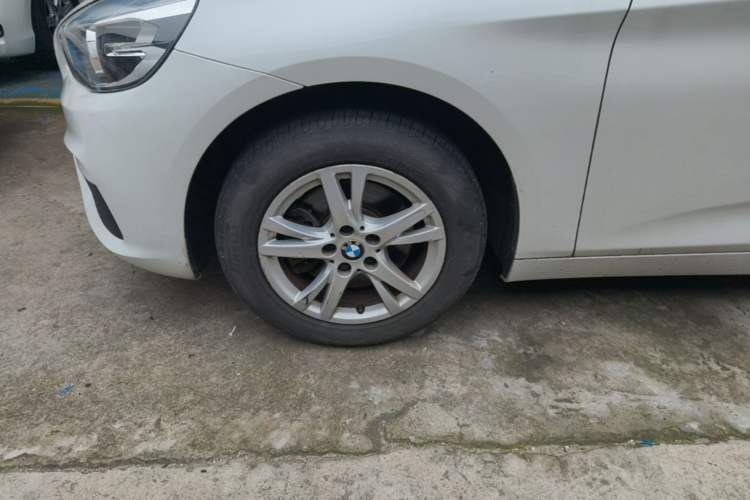 Used BMW 2 Series Active Tourer 2015 218i Leading Model Left Front Wheel Hub