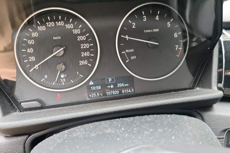 Used BMW 2 Series Active Tourer 2015 218i Sports Design Package Odometer Close Up
