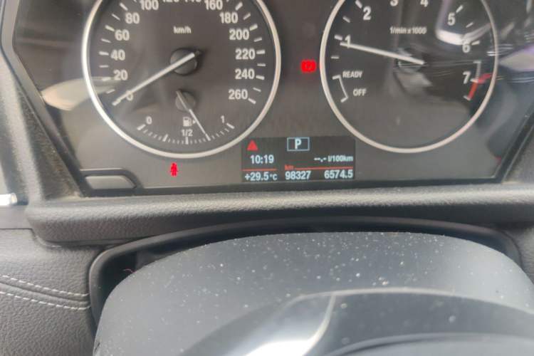 Used BMW 2 Series Active Tourer 2015 218i Sports Design Package Odometer Close Up