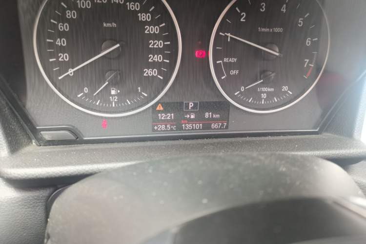 Used BMW 2 Series Active Tourer 2015 218i Leading Model Odometer Close Up
