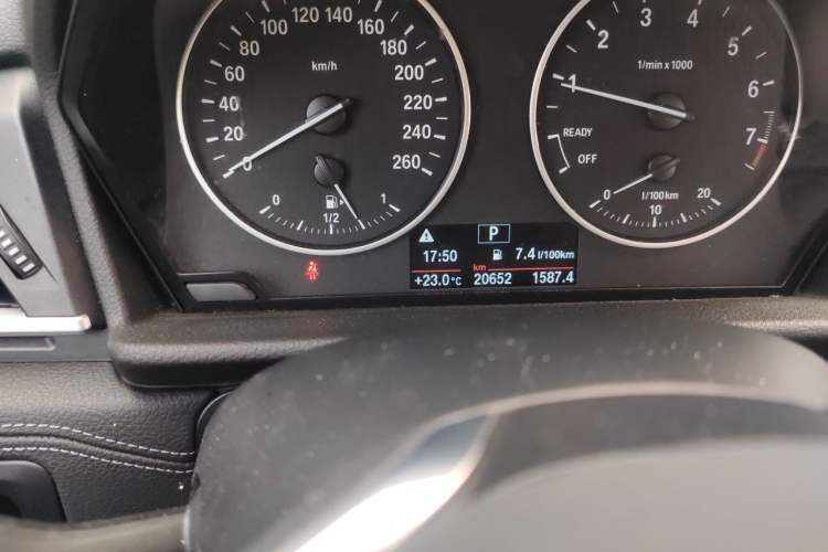 Used BMW 2 Series Active Tourer 2015 218i Sports Design Package Odometer Close Up