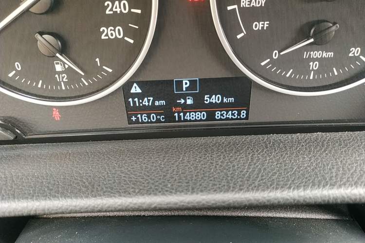 Used BMW 2 Series Active Tourer 2015 218i Sports Design Package Odometer Close Up
