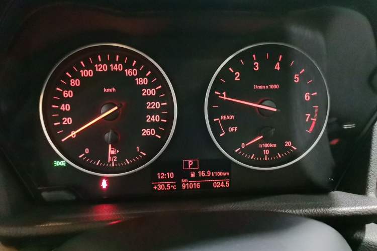 Used BMW 2 Series Active Tourer 2015 218i Leading Model Odometer Close Up
