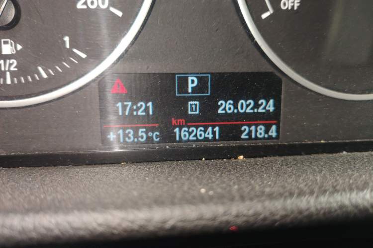 Used BMW 2 Series Active Tourer 2015 218i Sports Design Package Odometer Close Up