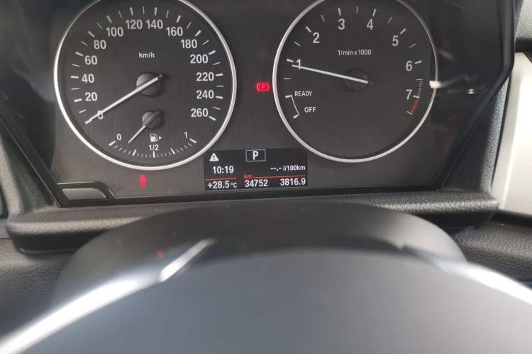 Used BMW 2 Series Active Tourer 2015 218i Leading Model Odometer Close Up