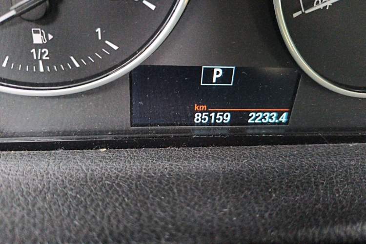 Used BMW 2 Series Active Tourer 2015 218i Sports Design Package Odometer Close Up