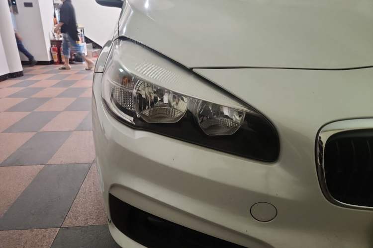Used BMW 2 Series Active Tourer 2015 218i Leading Model Right Front Headlight