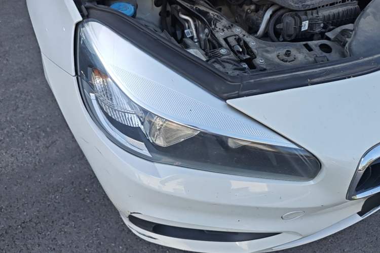 Used BMW 2 Series Active Tourer 2015 218i Leading Model Right Front Headlight