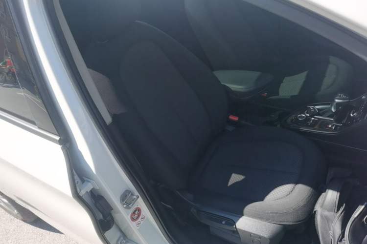 Used BMW 2 Series Active Tourer 2015 218i Leading Model Right Front Seat