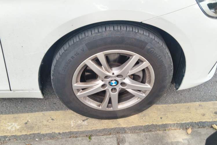 Used BMW 2 Series Active Tourer 2015 218i Leading Model Right Front Wheel Hub