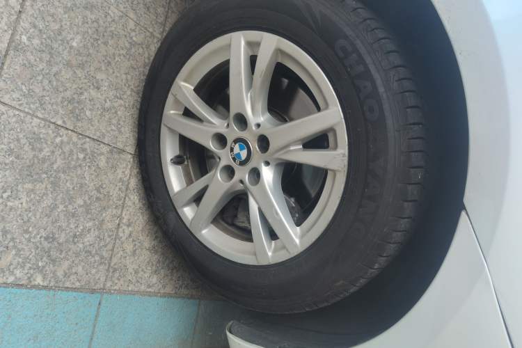 Used BMW 2 Series Active Tourer 2015 218i Leading Model Right Front Wheel Hub