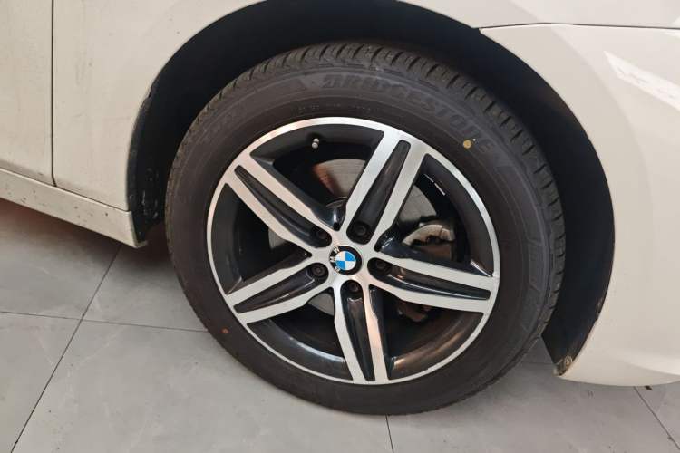 Used BMW 2 Series Active Tourer 2015 218i Sports Design Package Right Front Wheel Hub