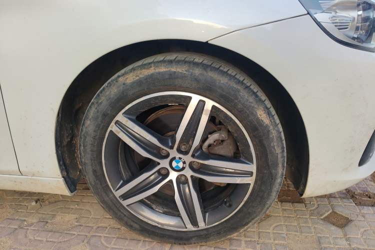 Used BMW 2 Series Active Tourer 2015 218i Sports Design Package Right Front Wheel Hub
