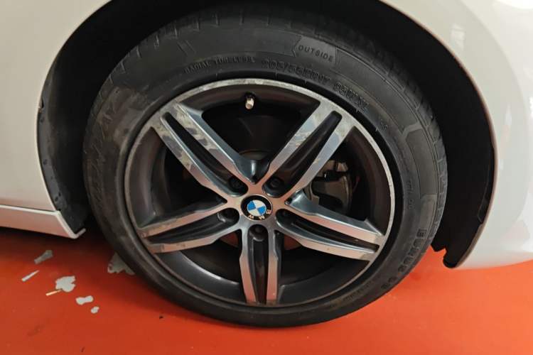 Used BMW 2 Series Active Tourer 2015 218i Sports Design Package Right Front Wheel Hub