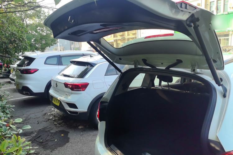 Used BMW 2 Series Active Tourer 2015 218i Sports Design Package Trunk