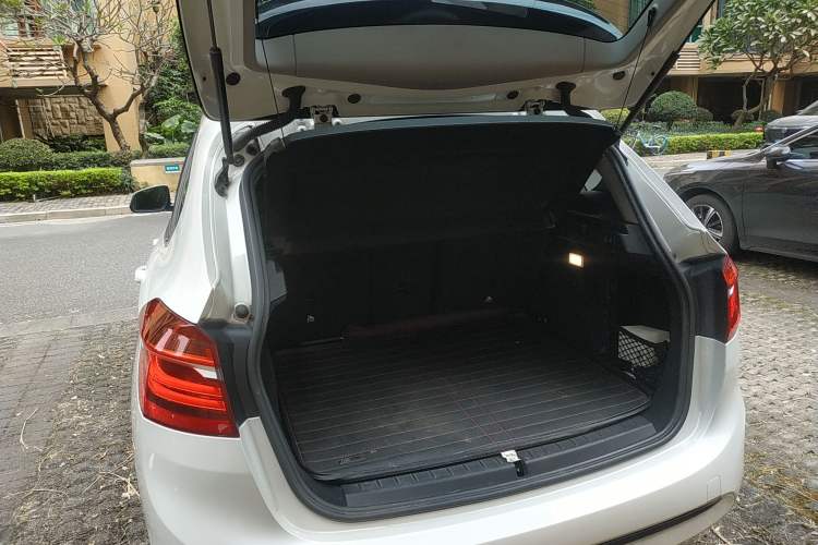 Used BMW 2 Series Active Tourer 2015 218i Sports Design Package Trunk