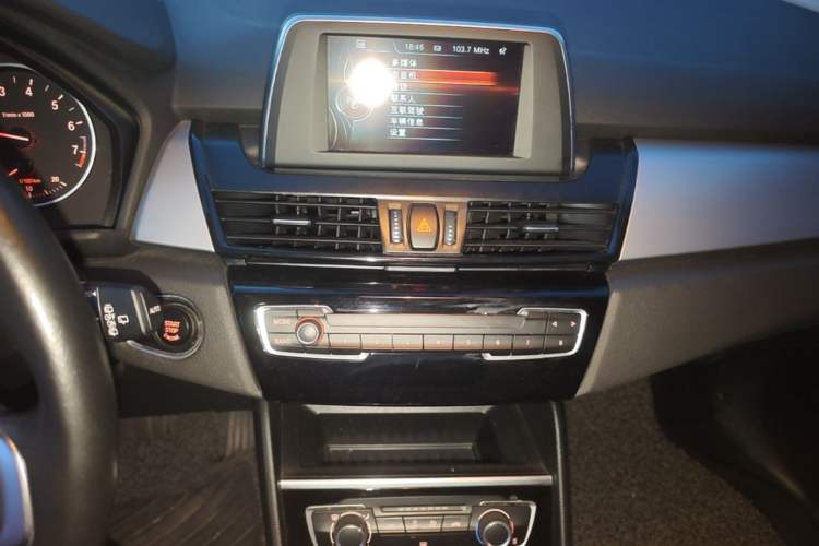 Used BMW 2 Series Active Tourer 2016 218i Fashion Model Audio And AC Panel