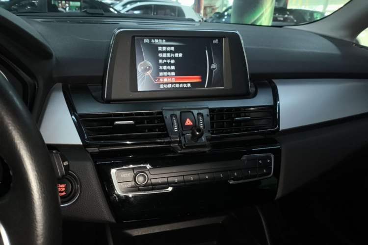 Used BMW 2 Series Active Tourer 2016 218i Fashion Model Audio And AC Panel