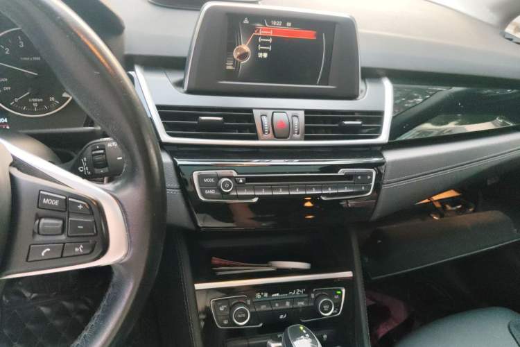 Used BMW 2 Series Active Tourer 2016 218i Sports Design Package Audio And AC Panel