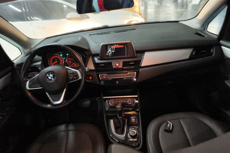 Used BMW 2 Series Active Tourer 2016 218i Fashion Model Center Console