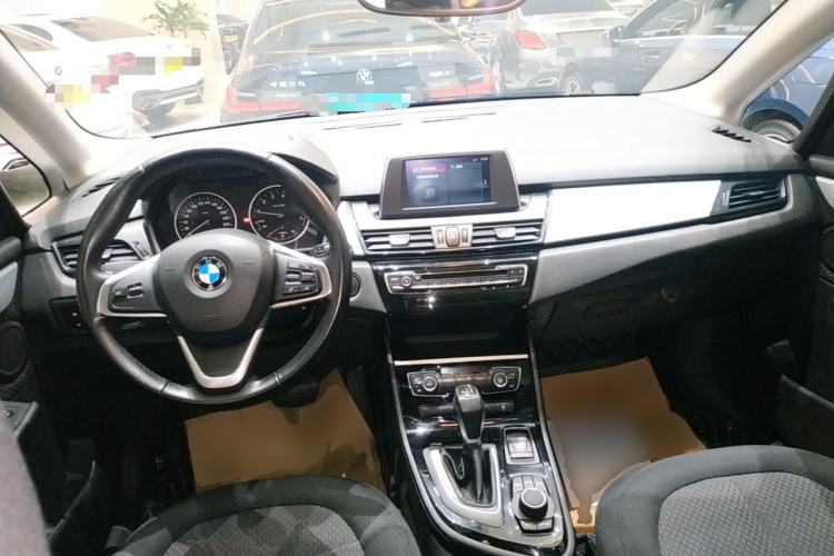 Used BMW 2 Series Active Tourer 2016 218i Leading Model Center Console