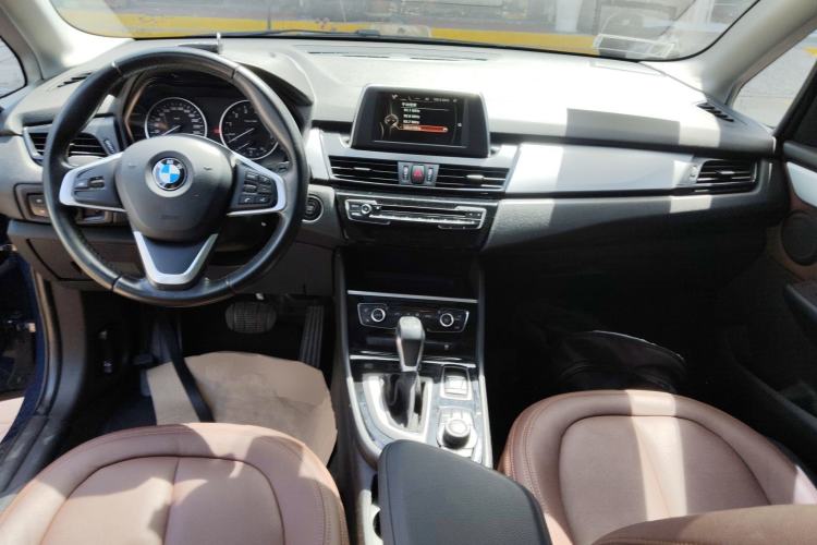 Used BMW 2 Series Active Tourer 2016 218i Leading Model Center Console