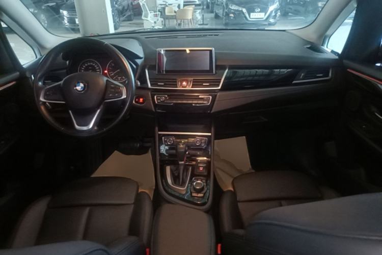 Used BMW 2 Series Active Tourer 2016 218i Sports Design Package Center Console