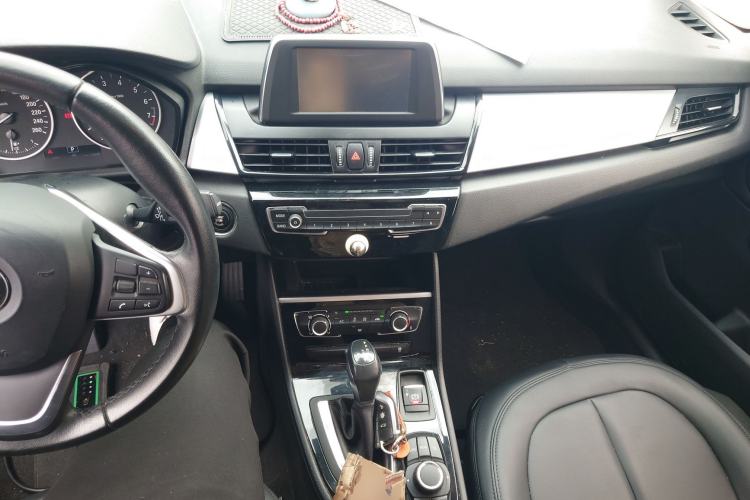 Used BMW 2 Series Active Tourer 2016 218i Fashion Model Center Console